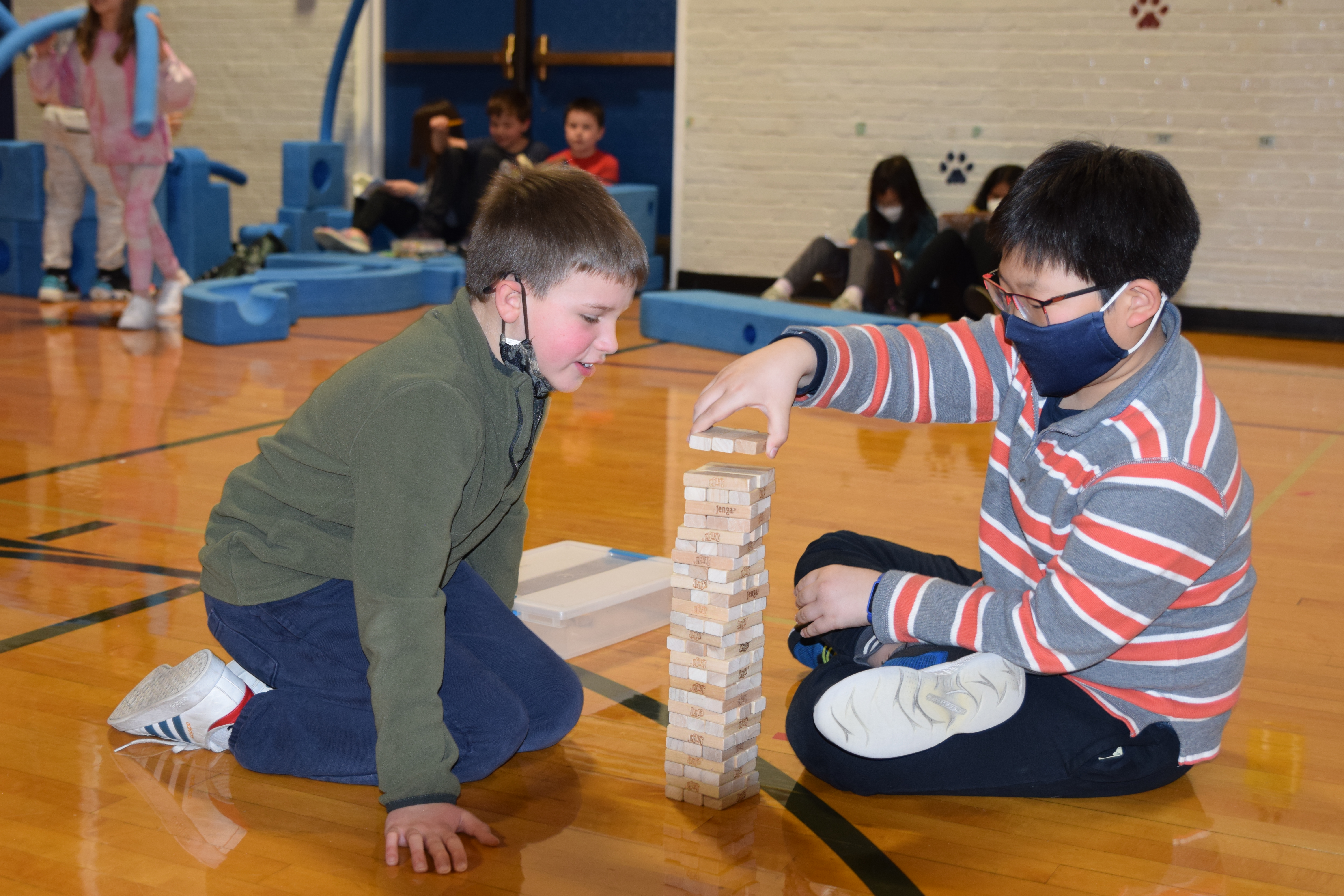 Kildeer Boys Playing with Blocks Indoor Recess 8April2022